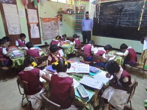 “உலகம் வாசிப்பவருக்கே சொந்தமானது”